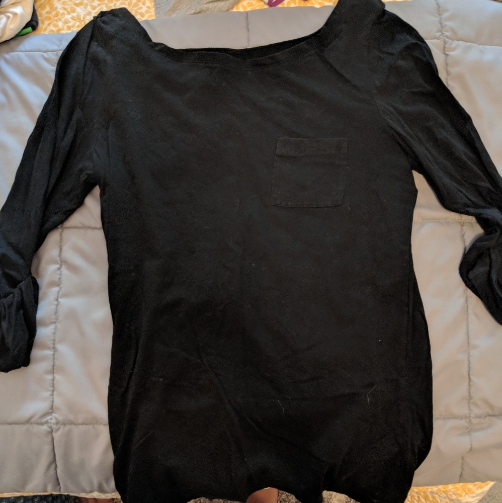 Black 3 quarter shirt